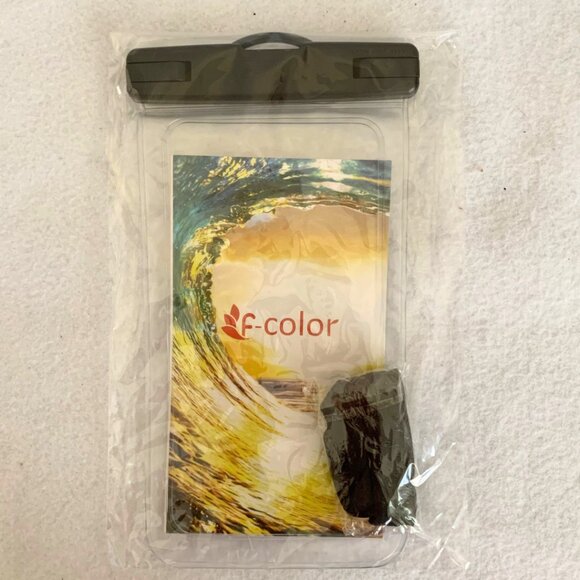 Waterproof Phone Pouch for Aquatic Sports - Picture 8 of 11